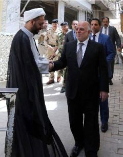 العبادي: بحثنا مع المرجع السيستاني أنْ تكون كل الجماعات التي تحمل السلاح...