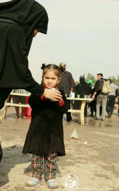 (٢١٠) صغيرة في العمر كبيرة في الخدمة الحسينية