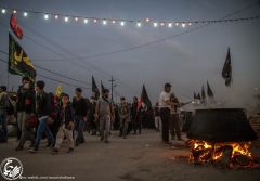 (٢٦٧) تحضير وجبات الطعام للزائرين ليلاً